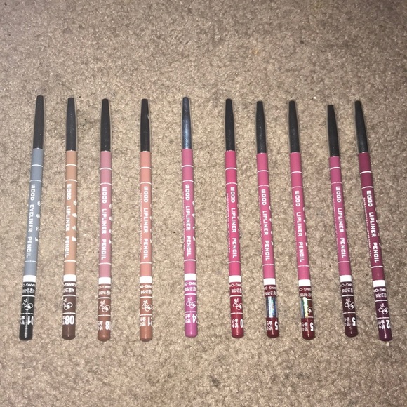 davis cosmetics Makeup Lip Liners Poshmark
